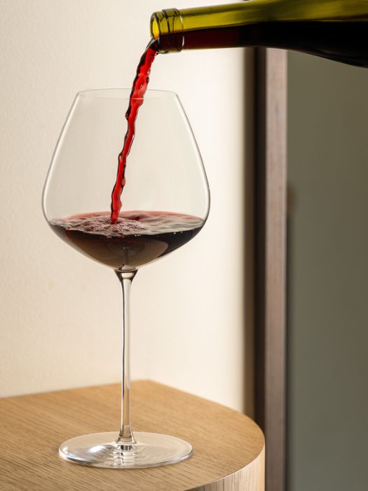 Hommage Ultralight Wine Glass (25.34 oz) - LEHMANN